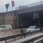 Kocaeli'de sağanak hayatı felç etti!