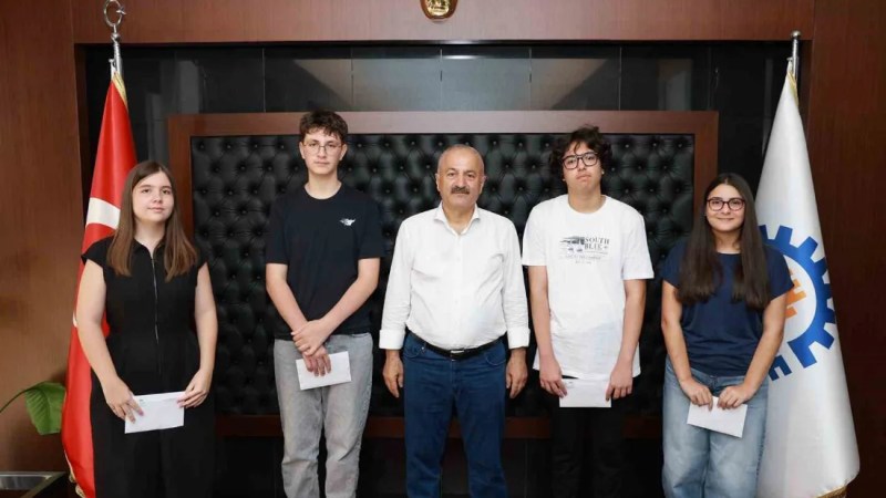 Gebze'nin gururu 4 öğrenci LGS birincisi!