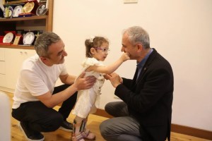 Minik Lina’ya anlamlı destek