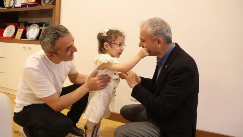 Minik Lina'ya anlamlı destek