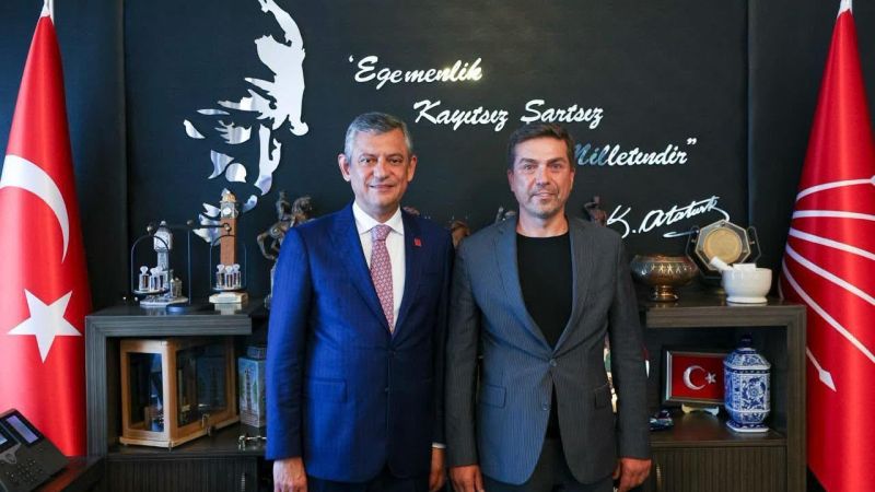 Bülent Sarı CHP’ye veda etti