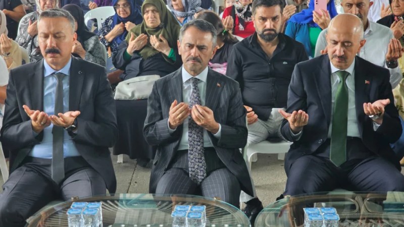 Deprem Şehitleri Dualarla Anıldı - 2. görsel