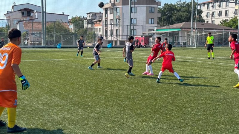 Körfez'de Minikler Futbol Şenliği Başladı!