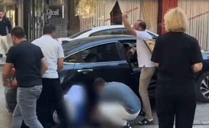 İzmit’te otomobilin altında kalan çocuk hastaneye kaldırıldı!