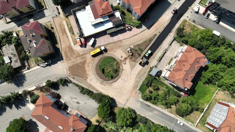 Gölcük'te Ergenekon Caddesi kavşağı yenileniyor!