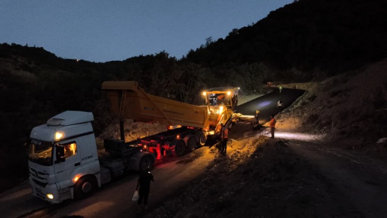 Karamürsel Dereköy'de yollar yenileniyor! - 2. görsel