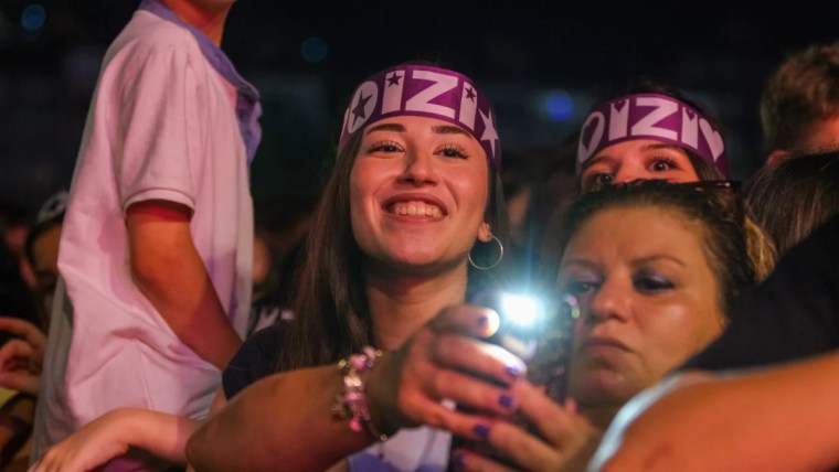 Milli İrade Meydanı'nda Zafer Bayramı coşkusu!