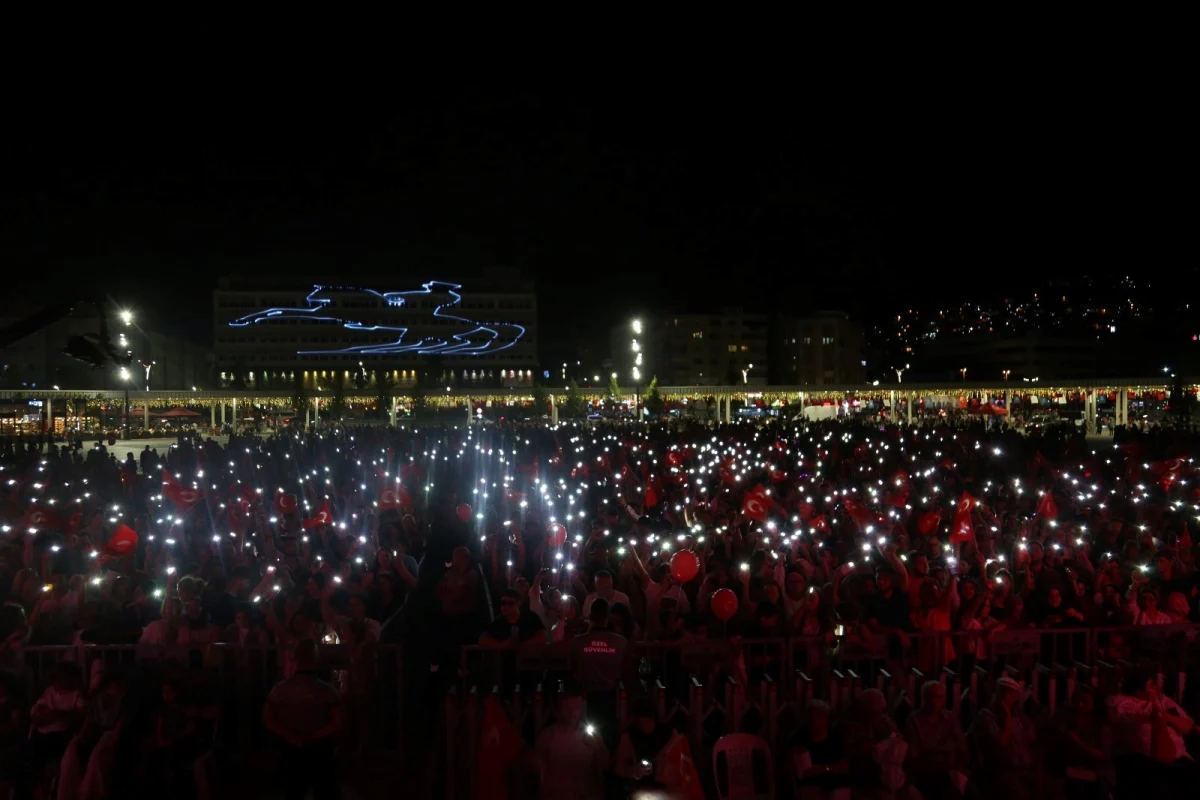 Kocaeli'de Zafer Bayramı'na çifte konser! - 3. görsel