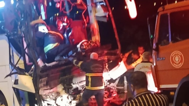Gaziantep'te feci kaza: 2 ölü, 22 yaralı!