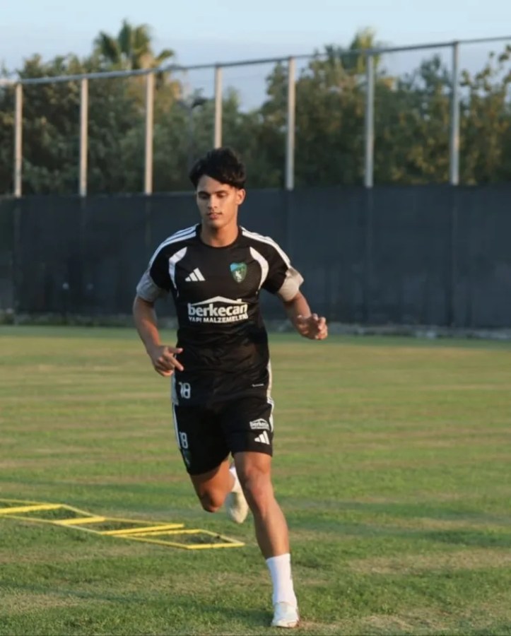 Kocaelispor'da çifte imza!