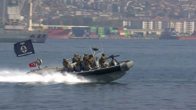 Mavi Vatan'da nefes kesen gösteri!