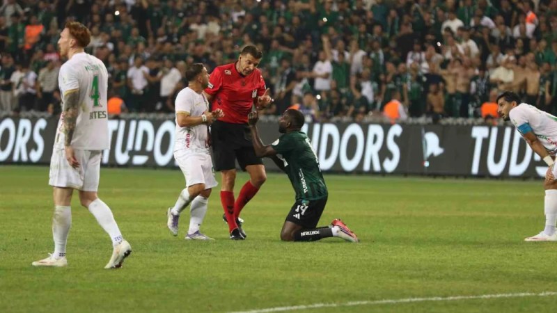 Kocaelispor ilk yarıyı önde kapattı