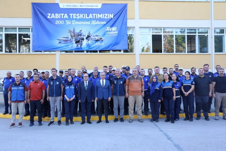 Hayri Baraçlı'dan zabıtaya 200. yıl ziyareti