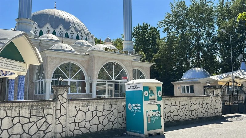 Cami parkında şüpheli ölüm!