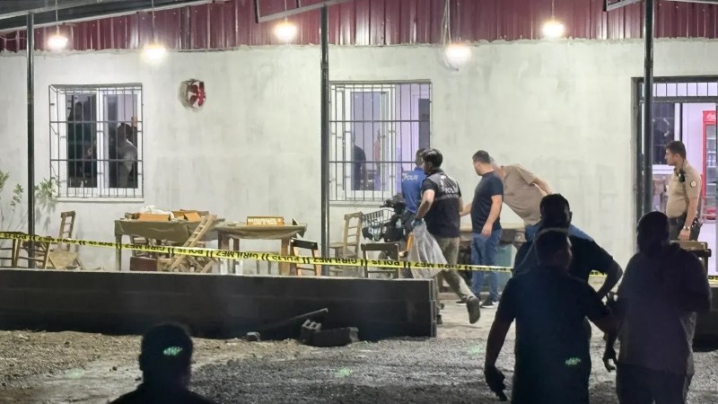 Kahvehaneye silahla saldırı! 1 kişi hayatını kaybetti, 4 kişi yaralandı