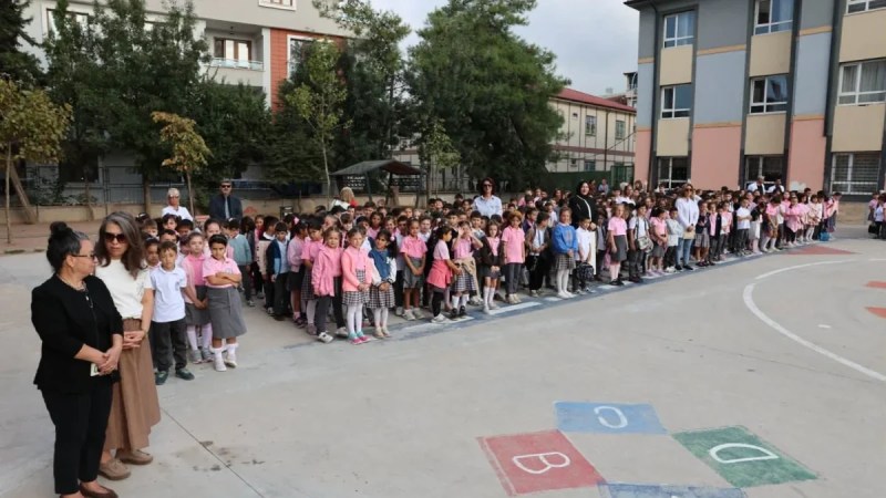 Başkan Söğüt, haftaya öğrencilerle başladı