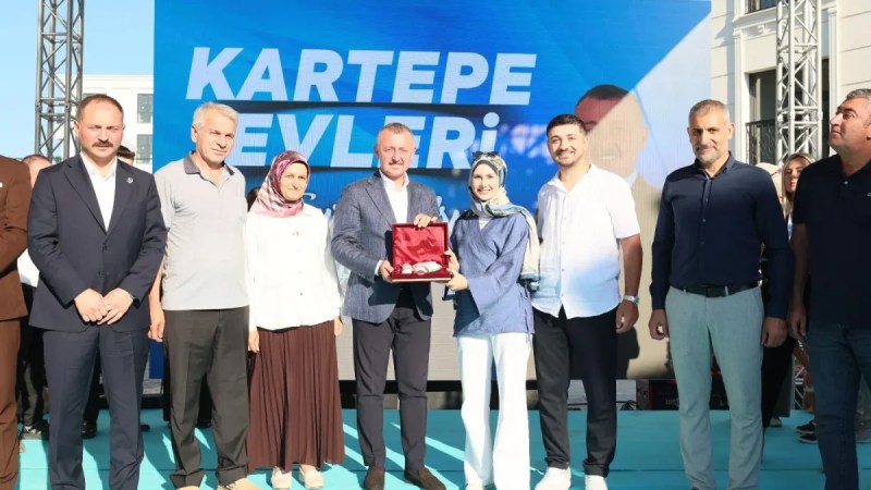 Büyükşehir 144 aileyi daha ev sahibi yaptı