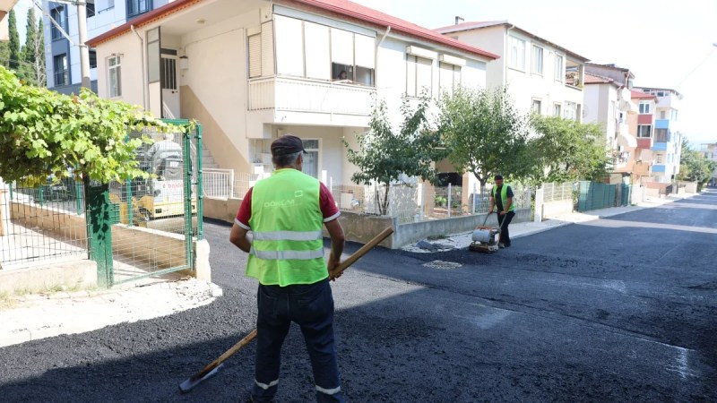Darıca’da asfalt mesaisi hız kesmeden sürüyor!