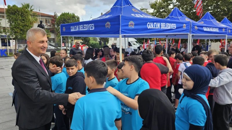 Gölcük’te Yeni Eğitim-Öğretim Yılı Törenle Başladı!