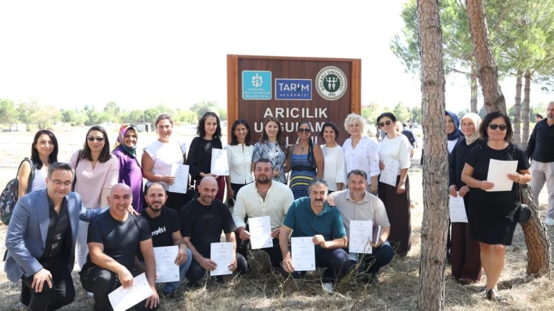 Tarım Akademisi’nde emekler sertifikayla taçlandı