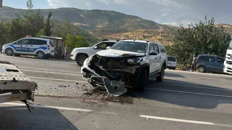 Motosiklet sürücüsü kurtarılamadı!