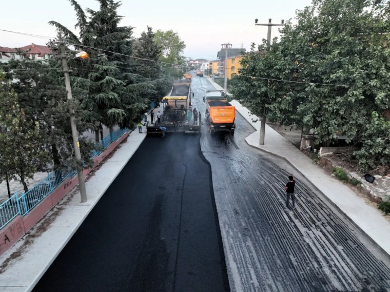 Gölcük'te Koca Yusuf Caddesi yenilendi