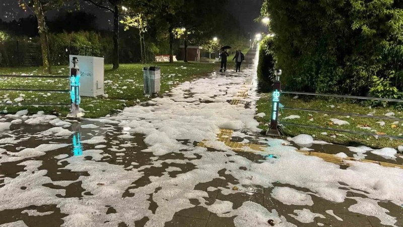 İzmit sahilindeki köpükte tehlike çıkmadı