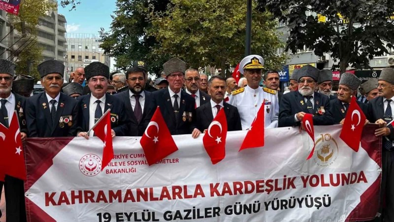 Kocaeli’de kahramanlar için yürüdüler
