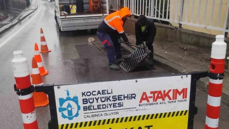 Kocaeli’de sağanak mesaisi başladı