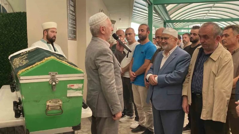 Memleket ziyaretinde fenalaşarak can verdi
