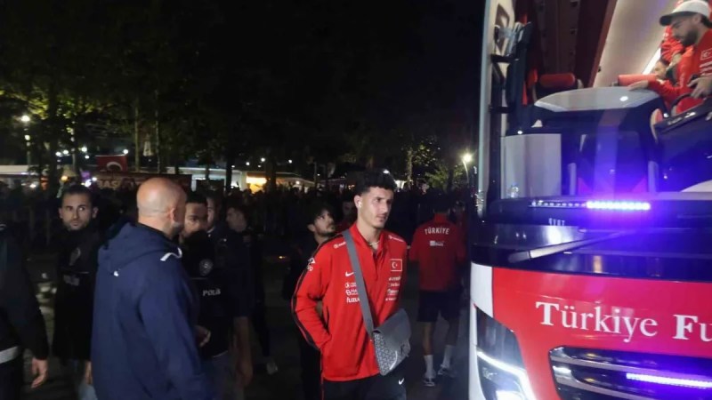 Milli Takıma Kocaeli’de coşkulu karşılama