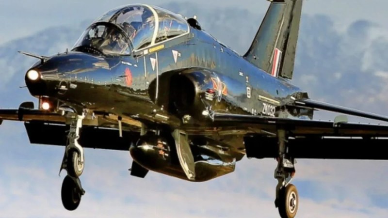 İngiliz F-35 pilotu HÜRJET’i uçurdu
