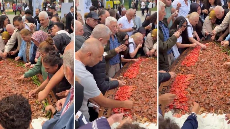 Dev tabakta şaşırtan görüntü! Hep birlikte elleriyle yediler