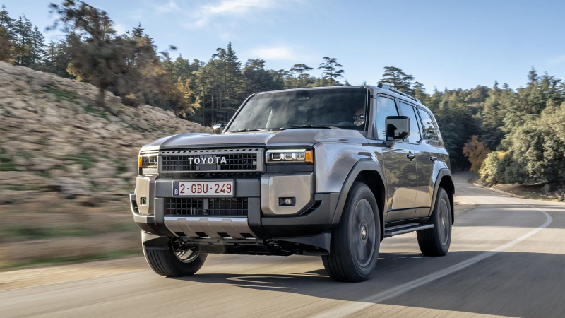 Toyota 105 bin SUV aracını geri çağırdı