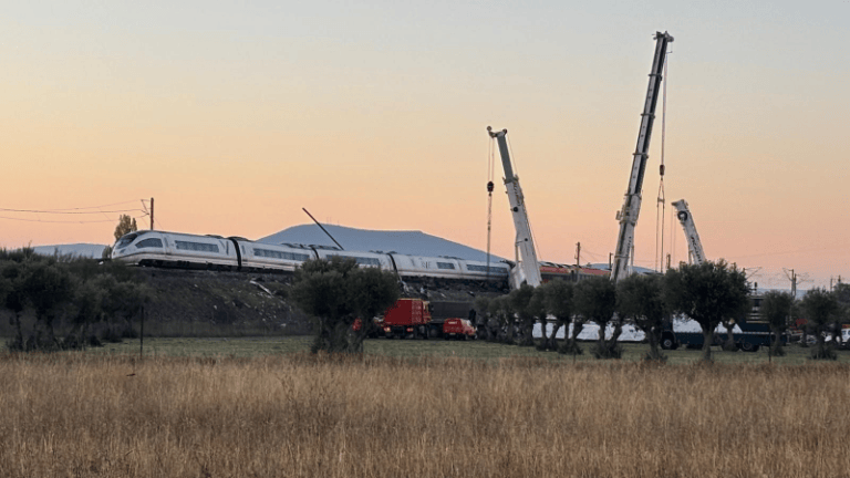 İspanya’da tren faciasında can kaybı 69’a çıktı!
