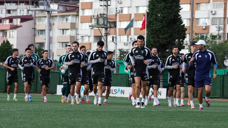 Kocaelispor’da yüzleri güldüren haber! 5 futbolcu döndü