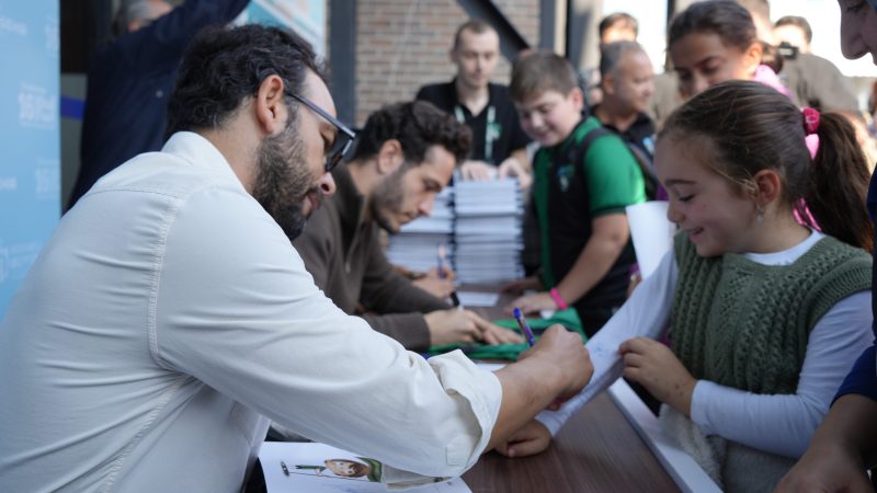 Selçuk İnan Kitap Fuarı’nda taraftarla buluştu