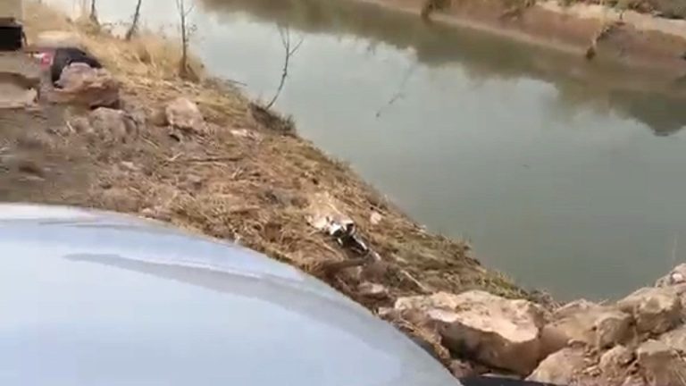 Su kanalına düşen araçta 6 kişi can verdi: 4’ü çocuk!