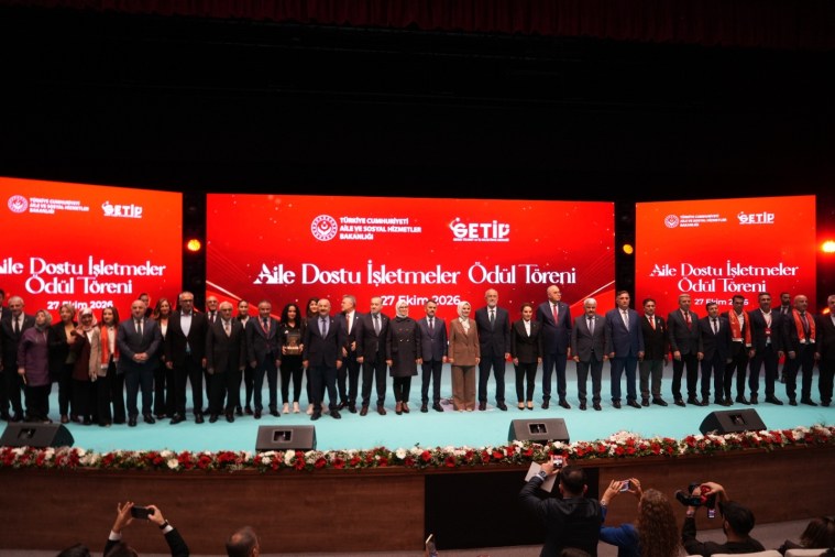 Bakan Göktaş: Aileyi güçlendirmek için tüm alanlar aile dostu olmalı