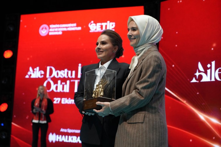 Bakan Göktaş: Aileyi güçlendirmek için tüm alanlar aile dostu olmalı