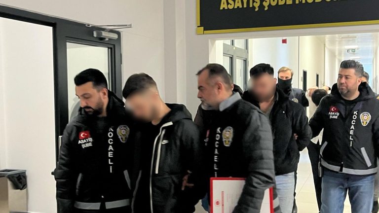 Restorandaki cinayetin sebebi bakışma tartışması çıktı
