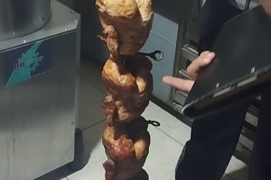 Vatandaşa bozuk tavuk yedireceklerdi!15 kilo bozuk tavuk ele geçirildi