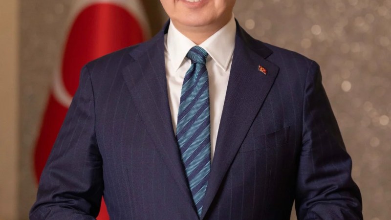 Büyükakın Avrupa Konseyi için Fransa'ya gitti