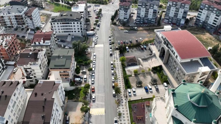 Çayırova’da Bahriye Üçok Caddesi yenileniyor