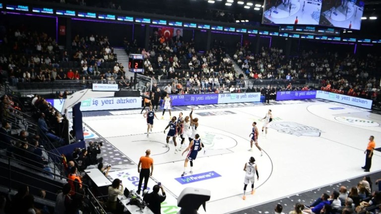 Çayırovalılardan, Çayırova Belediyesi Spor Kompleksi’ne tam not