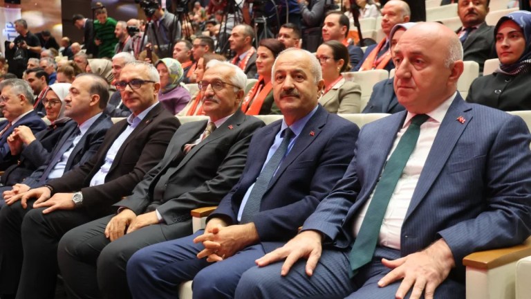 Darıca Belediyesi aileyi güçlendirme ödülü aldı