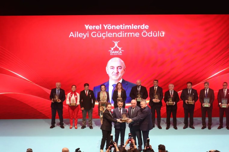 Darıca Belediyesi'ne Aileyi Güçlendirme Ödülü - 2. görsel