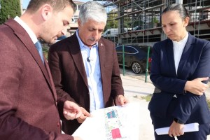 Dilovası’ndaki parklar modernize ediliyor