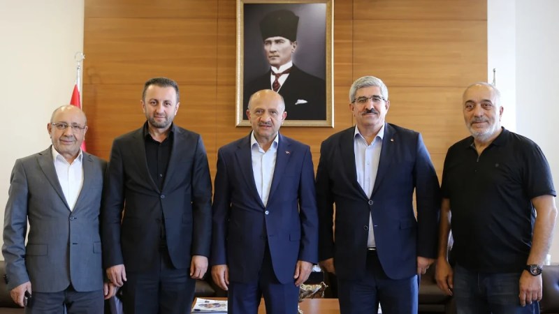 Fikri Işık’tan KOTO Başkanı Bulut’a tebrik