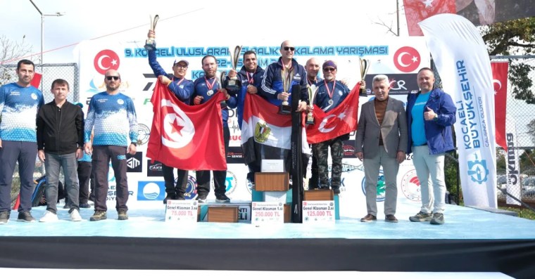 Kandıra'da oltaya 41 santimetrelik eşkina takıldı - 3. görsel
